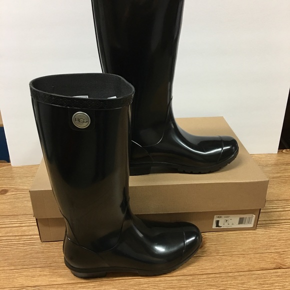 Ugg shaye rain boots - Picture 4 of 7